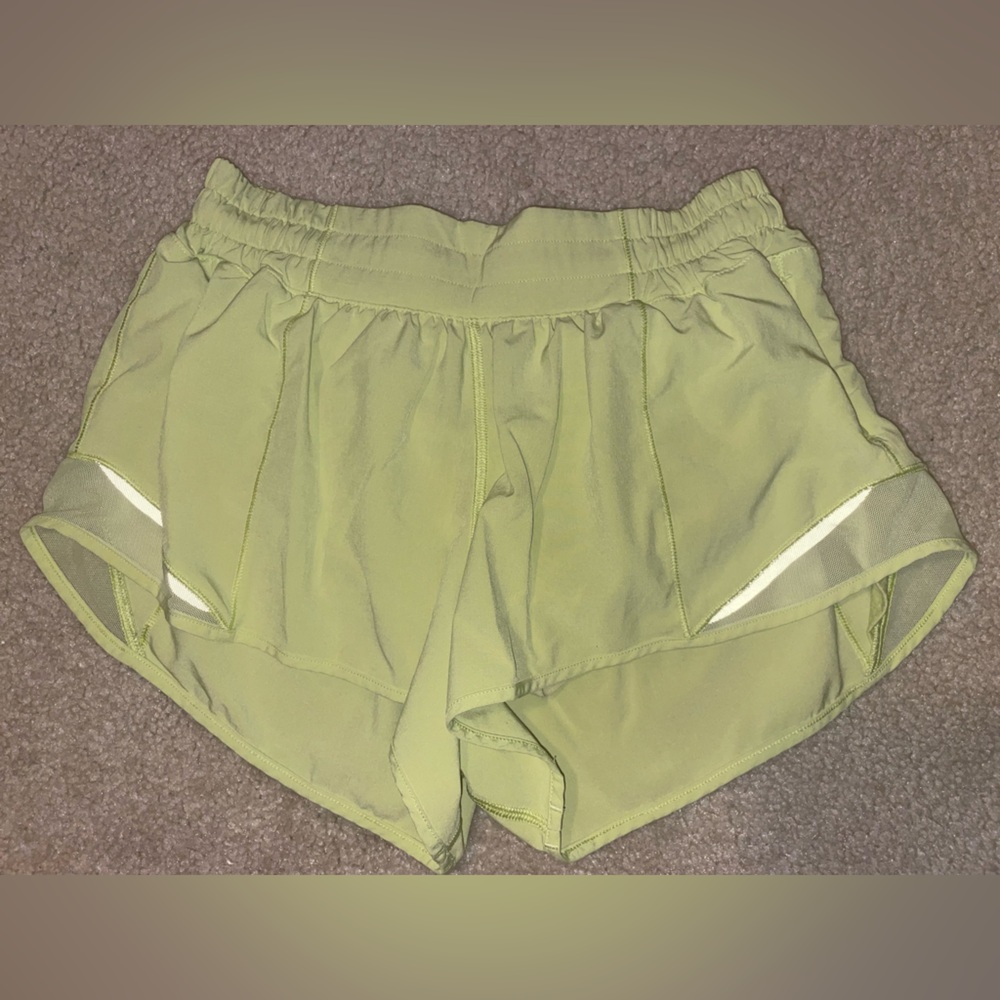 Lululemon neon yellow hotty hot 2.5 shorts